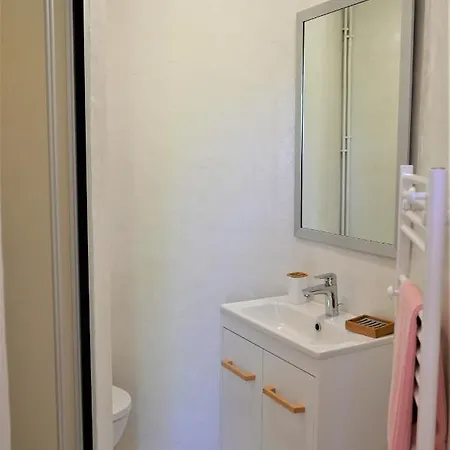 Maison Sarah Bernhardt אודנאז'